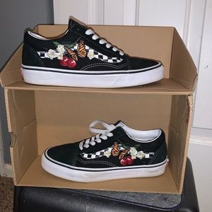 Vans old school checkered Floral size 7 1/2